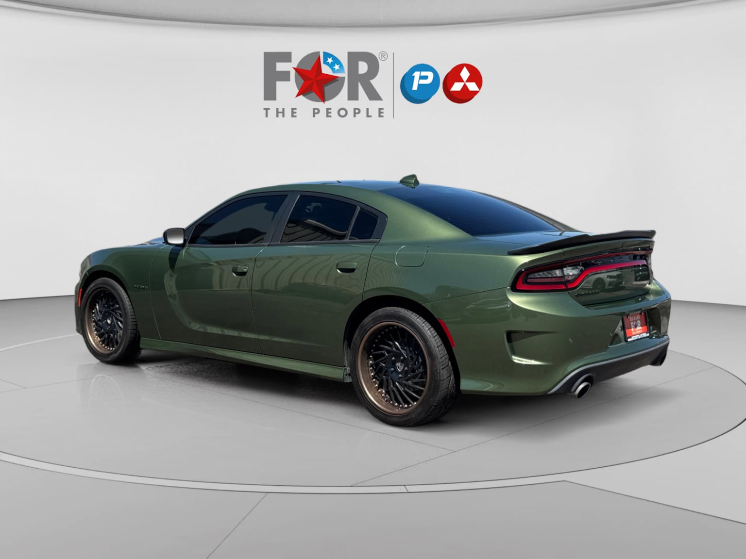 Used 2021 Dodge Charger R/T w/ Blacktop Package RWD image 3