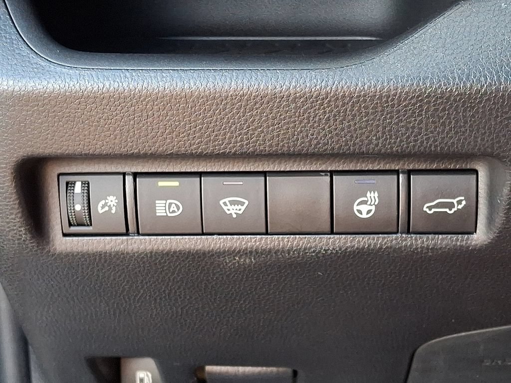 Certified 2022 Toyota RAV4 XLE Premium AWD/4WD image 24
