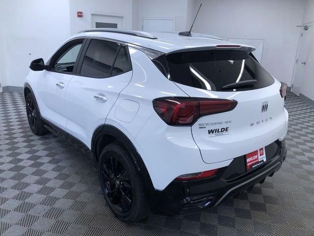 Used 2024 Buick Encore GX Sport Touring image 5