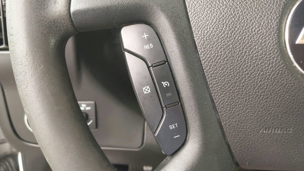Used 2019 Chevrolet Express 3500 Extended w/ Driver Convenience Package RWD image 21