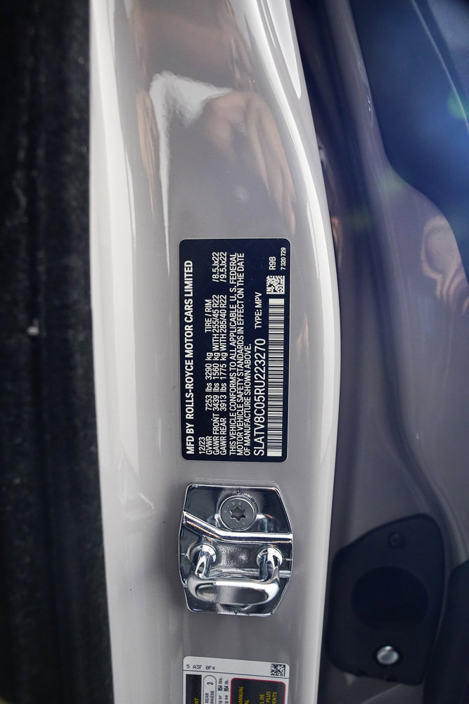 Used 2024 Rolls-Royce Cullinan Black Badge image 61