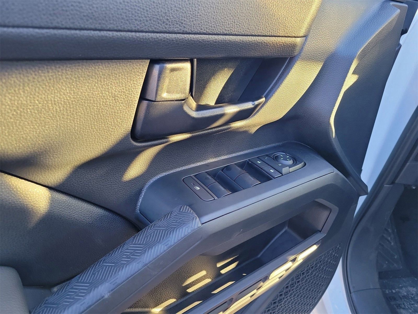 Certified 2025 Toyota Tacoma SR5 image 19