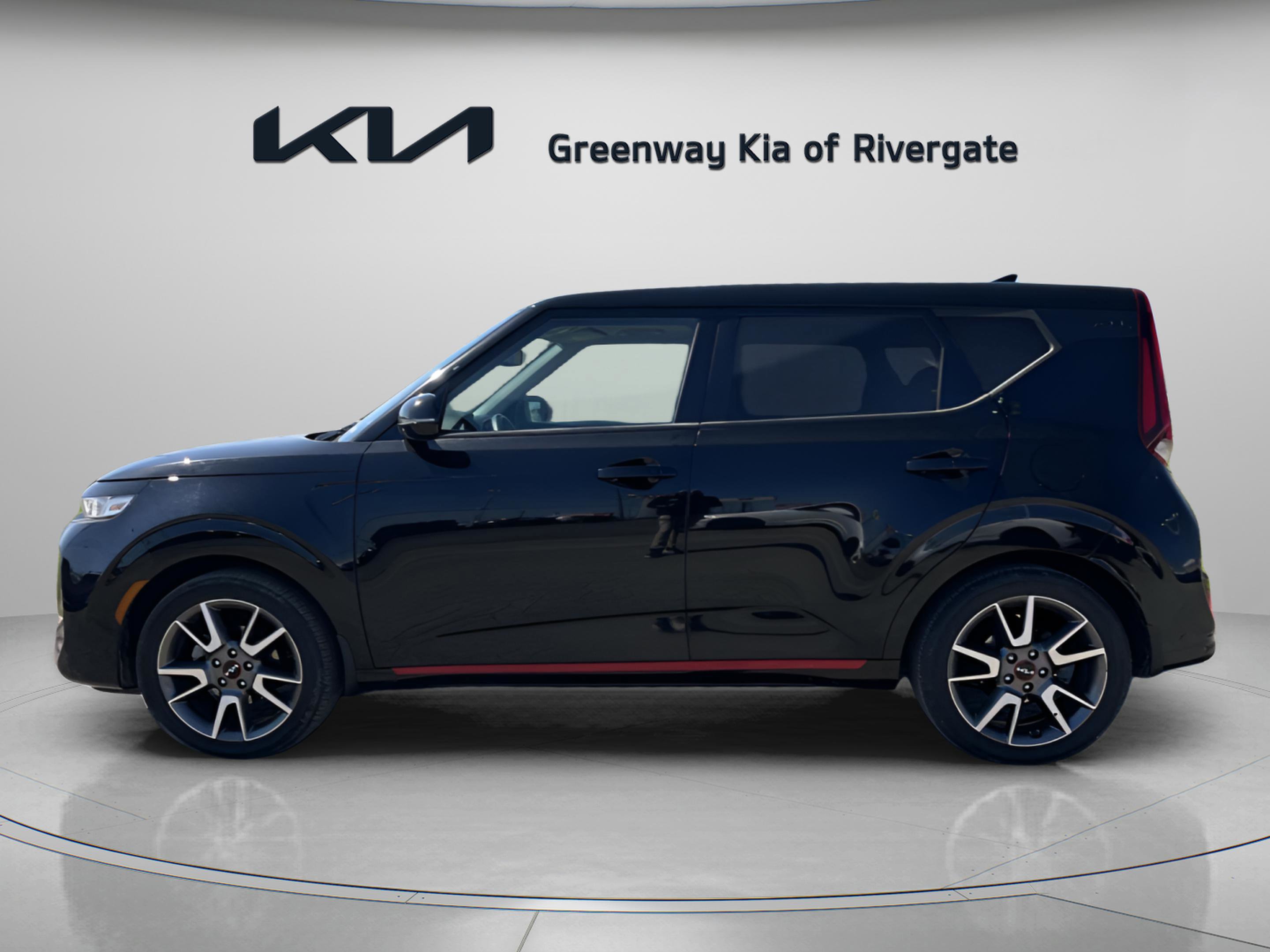 Used 2022 Kia Soul GT-Line FWD image 4