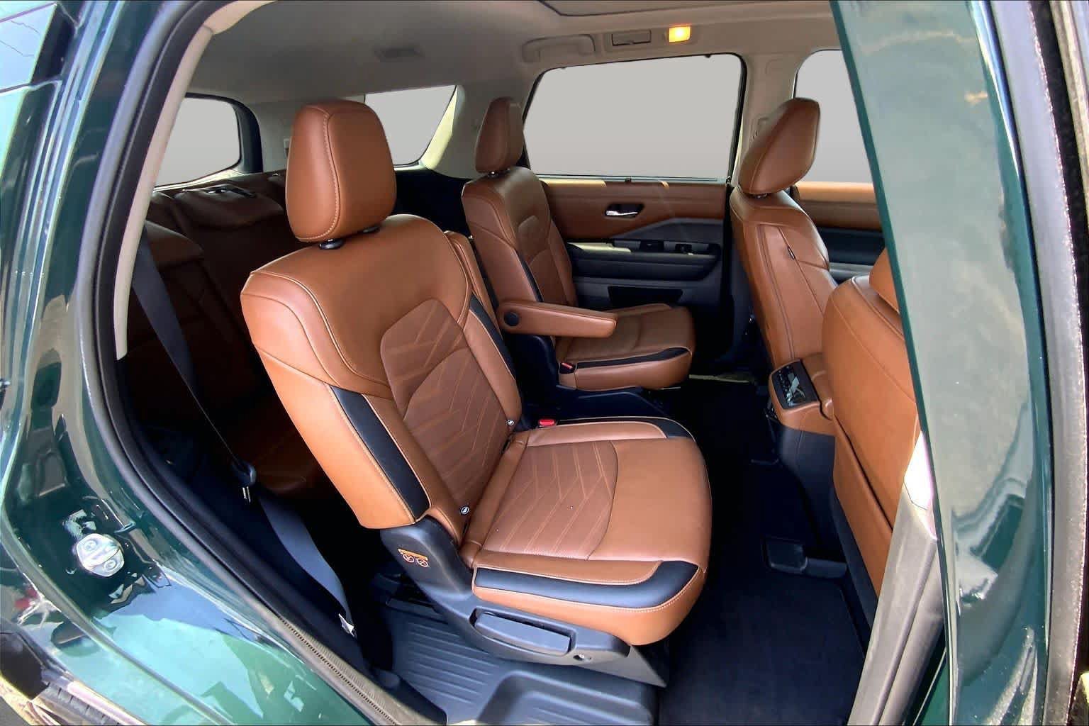 Used 2023 Nissan Pathfinder Platinum FWD image 20