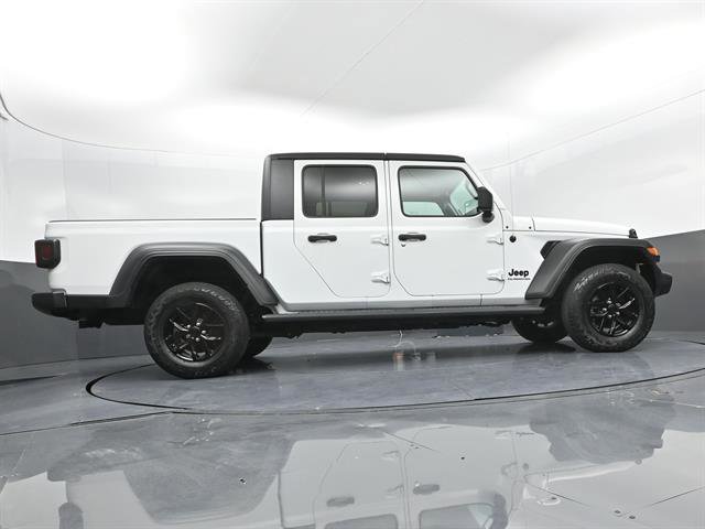 Used 2020 Jeep Gladiator Sport w/ Quick Order Package 24S image 32
