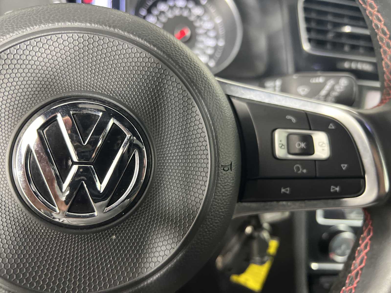 Used 2017 Volkswagen GTI S FWD image 28