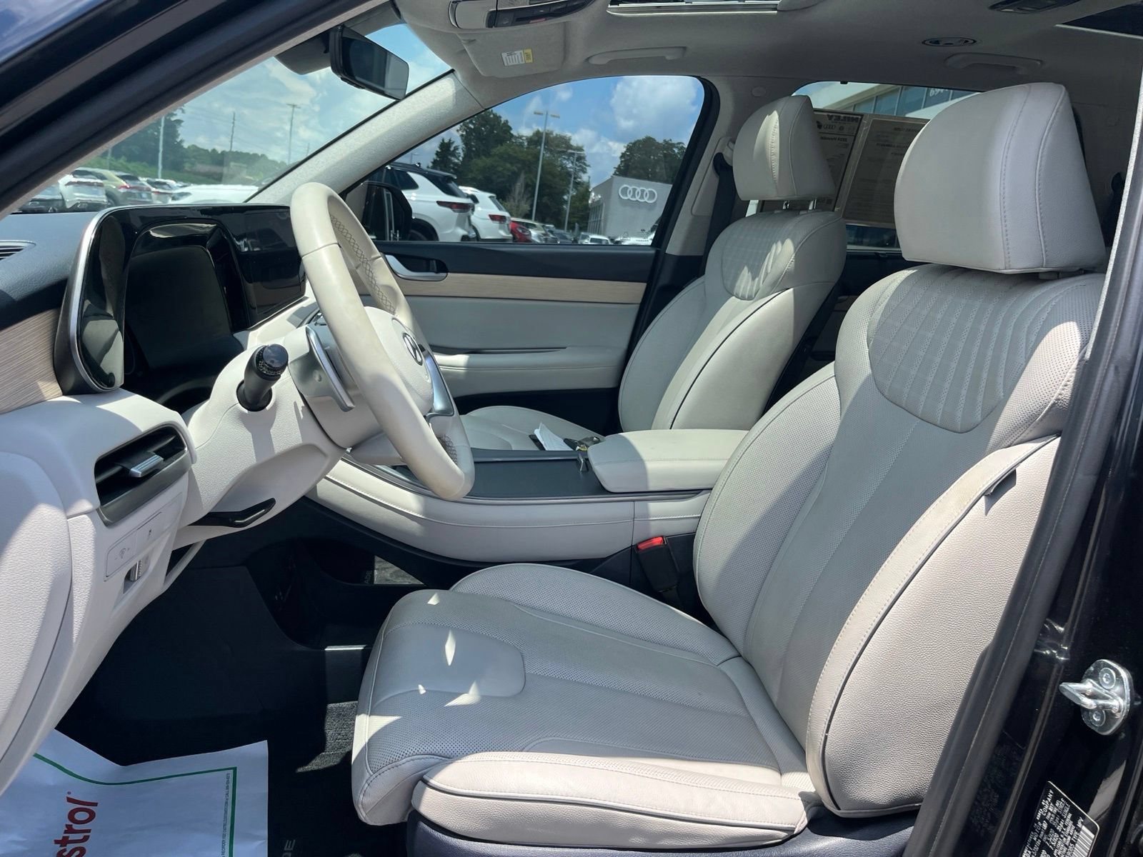 Used 2024 Hyundai Palisade Limited FWD image 31
