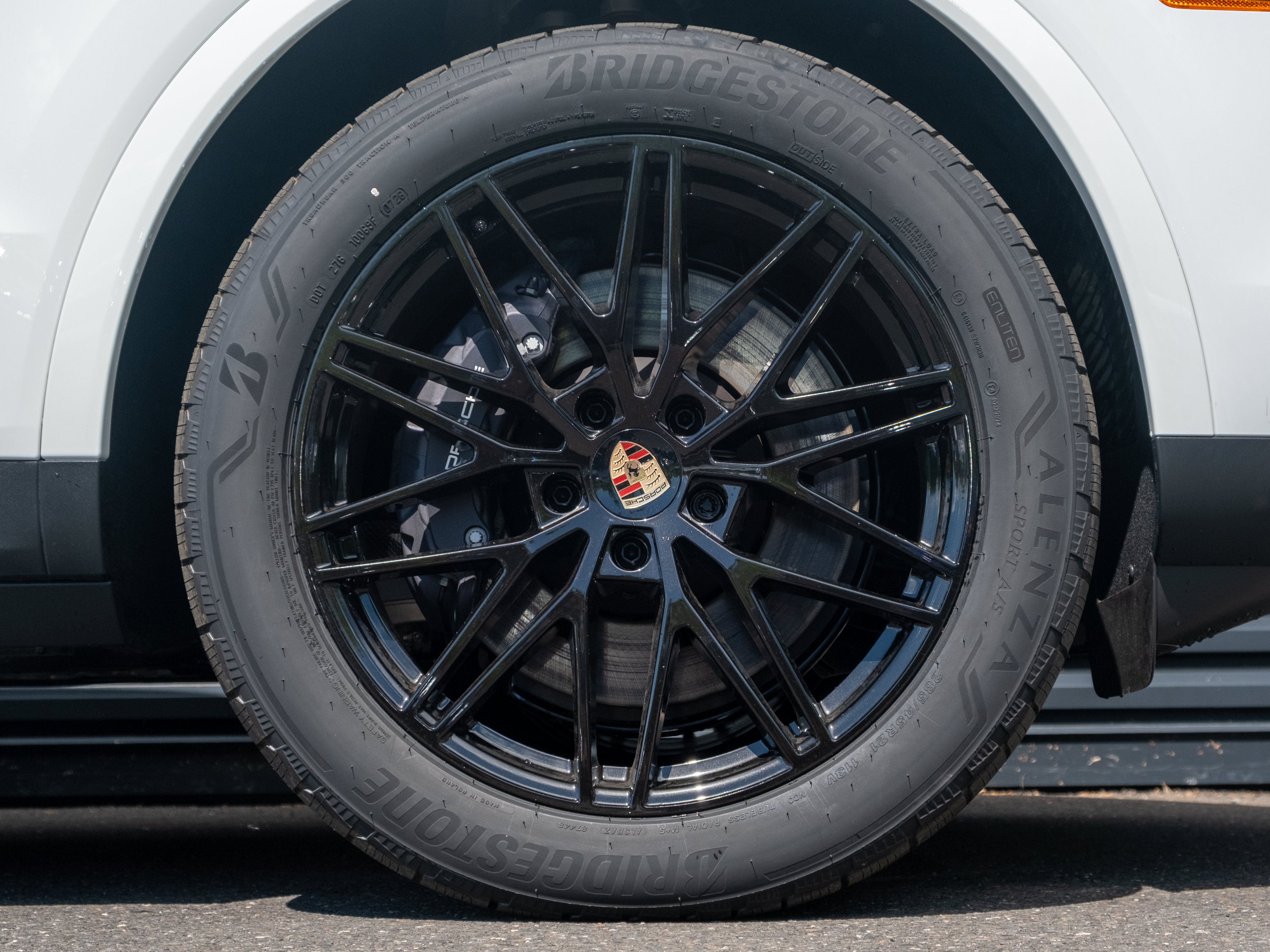 New 2026 Porsche Cayenne AWD/4WD image 15