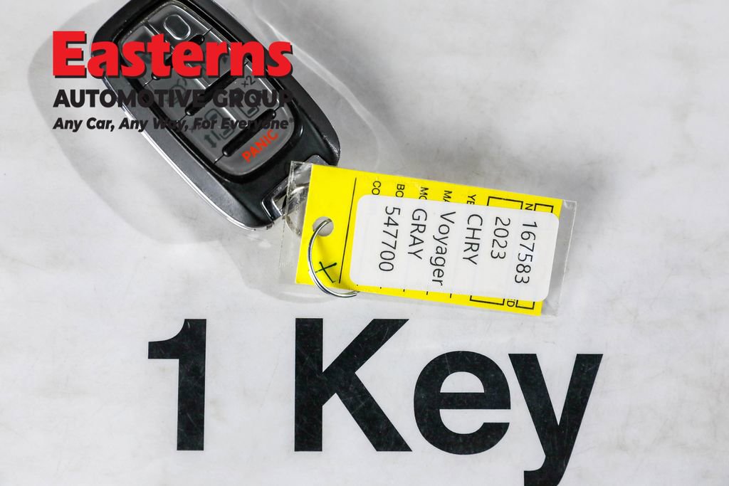 Used 2023 Chrysler Voyager LX image 25