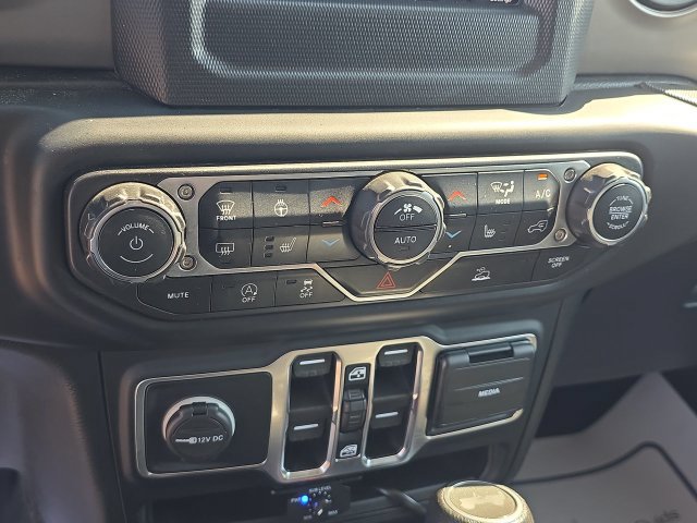 Used 2021 Jeep Wrangler Unlimited Sport AWD/4WD image 25