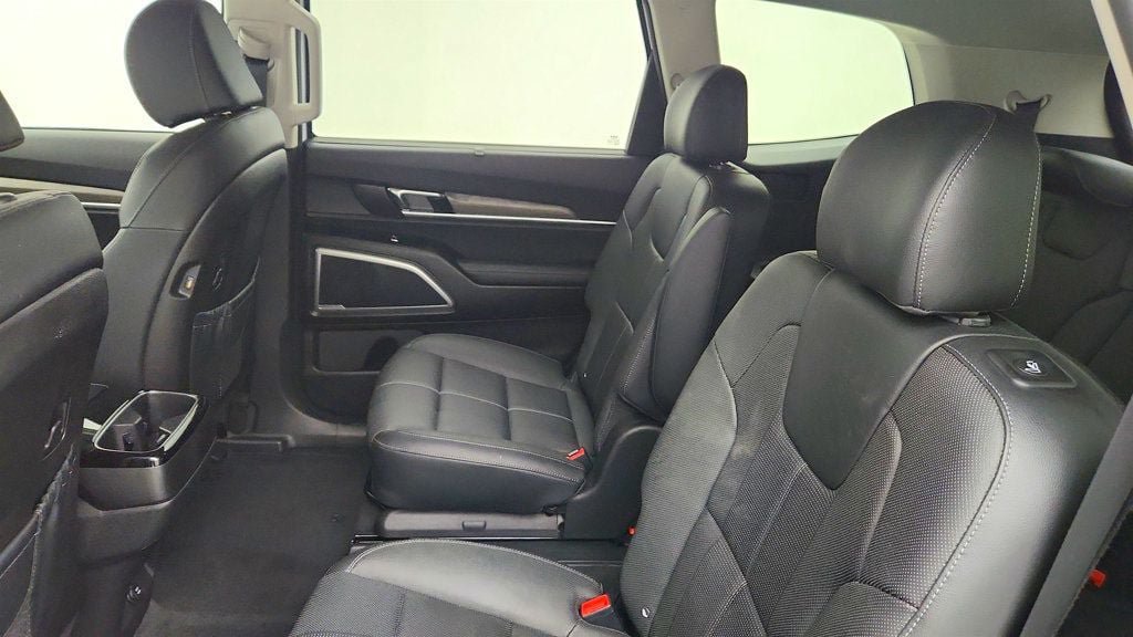 Used 2022 Kia Telluride EX w/ EX Premium Package FWD image 22