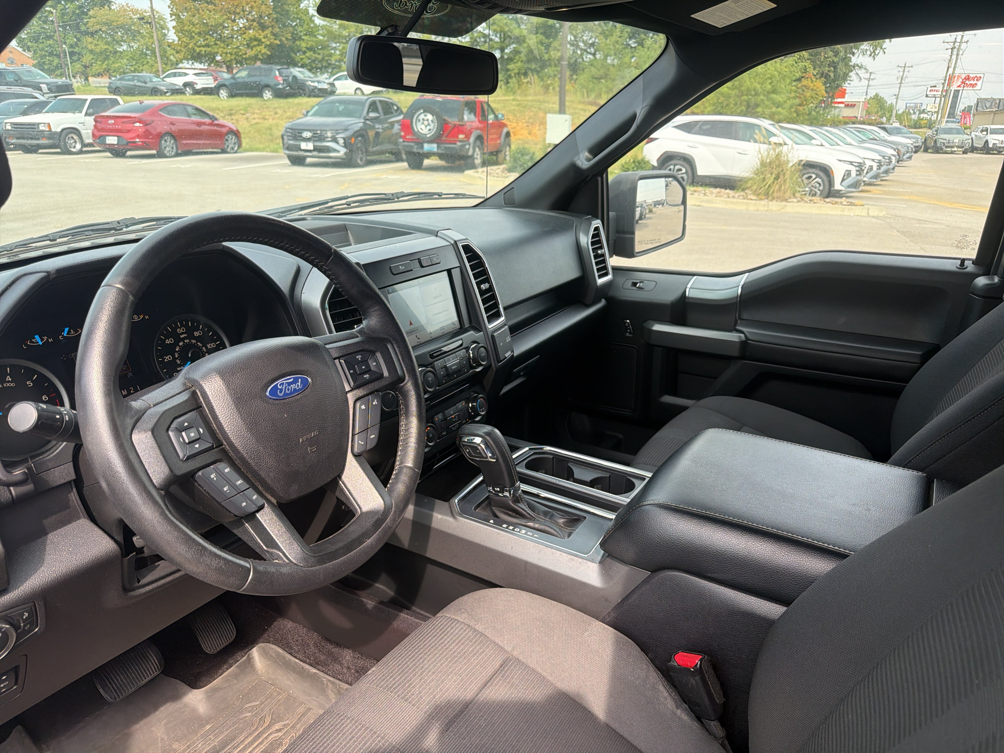Used 2017 Ford F150 XLT w/ Equipment Group 302A Luxury AWD/4WD image 13