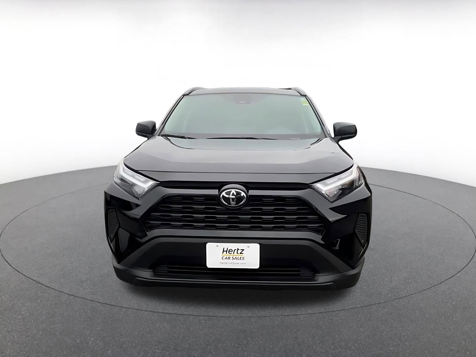 Used 2025 Toyota RAV4 LE image 4