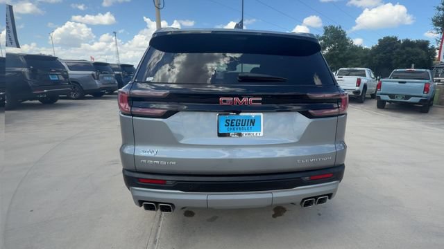 Certified 2026 GMC Acadia Elevation w/ Elevation Premium Package FWD image 7