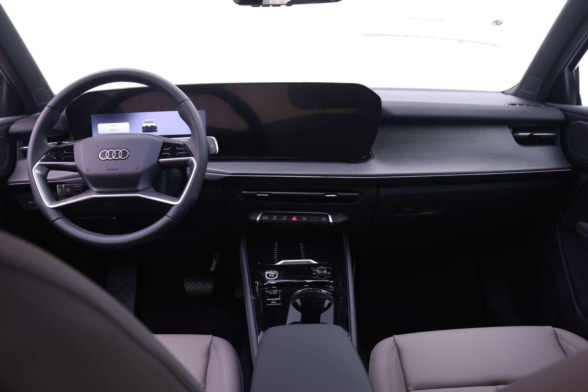 New 2026 Audi Q3 quattro 2.0T AWD/4WD image 8