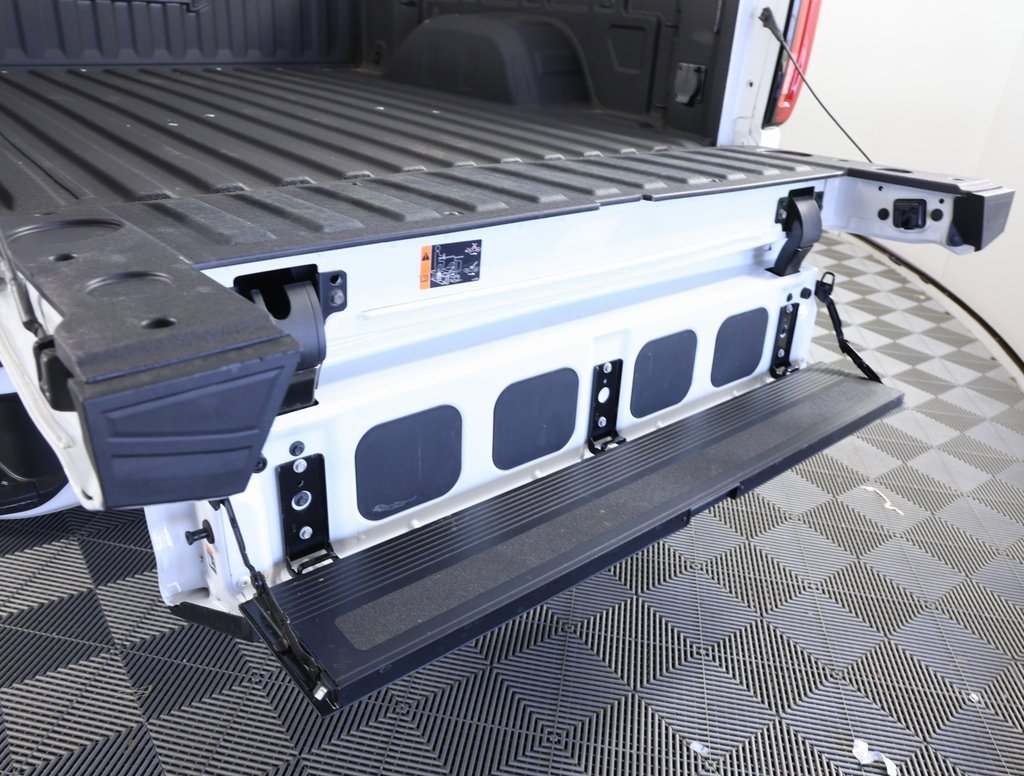 Certified 2024 GMC Sierra 1500 AT4 w/ Technology Package image 8