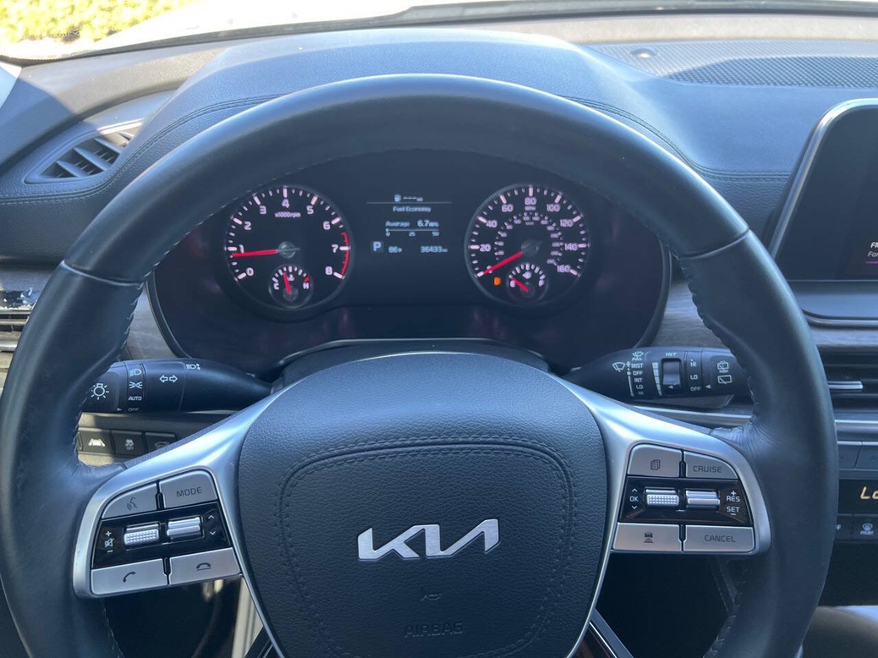 Used 2022 Kia Telluride EX w/ EX Premium Package FWD image 16