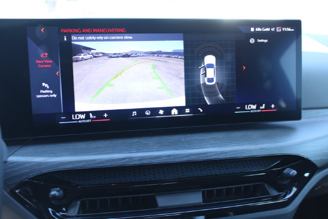 Used 2025 BMW i4 eDrive40 RWD image 32
