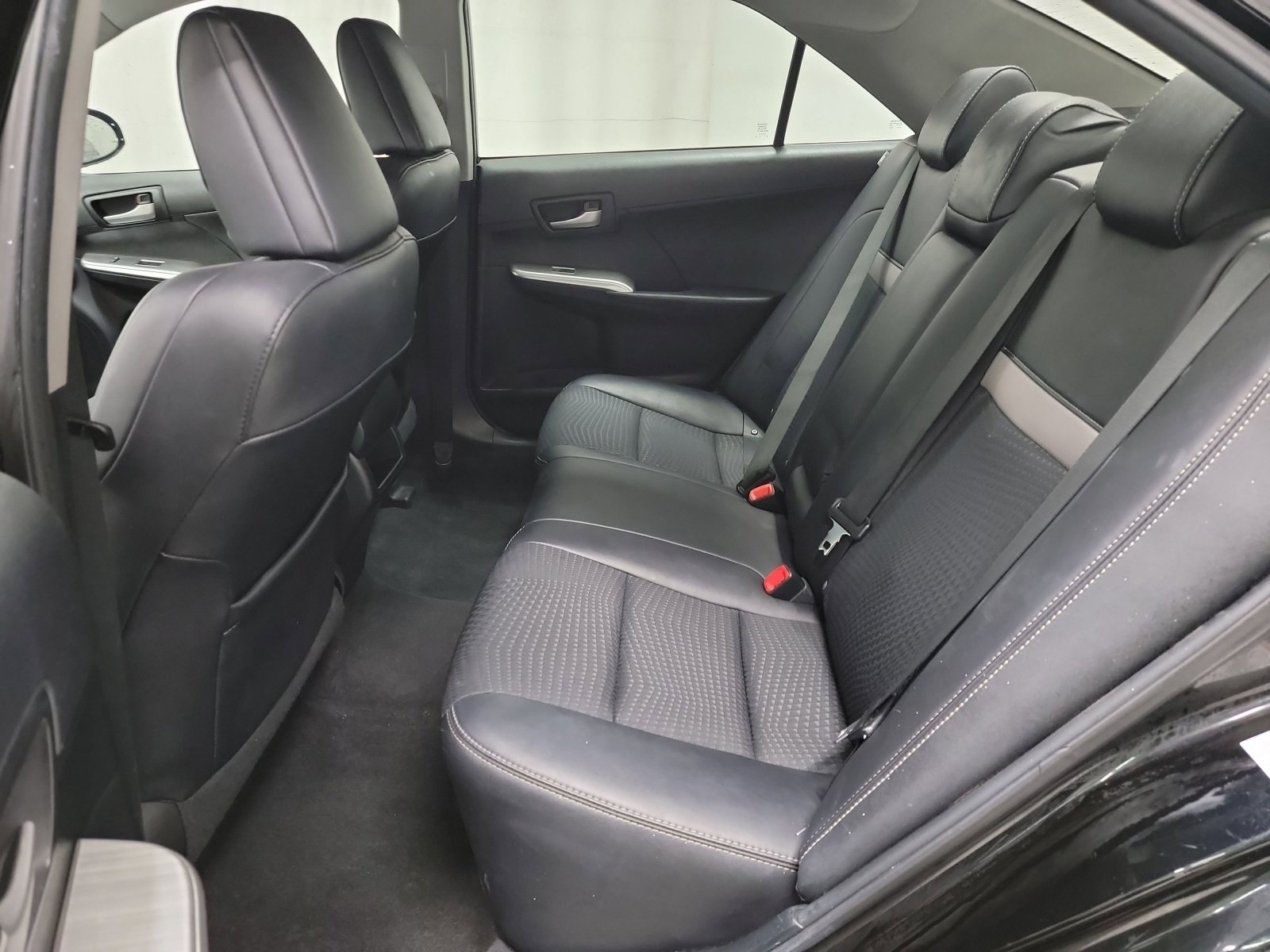 Used 2014 Toyota Camry SE image 26