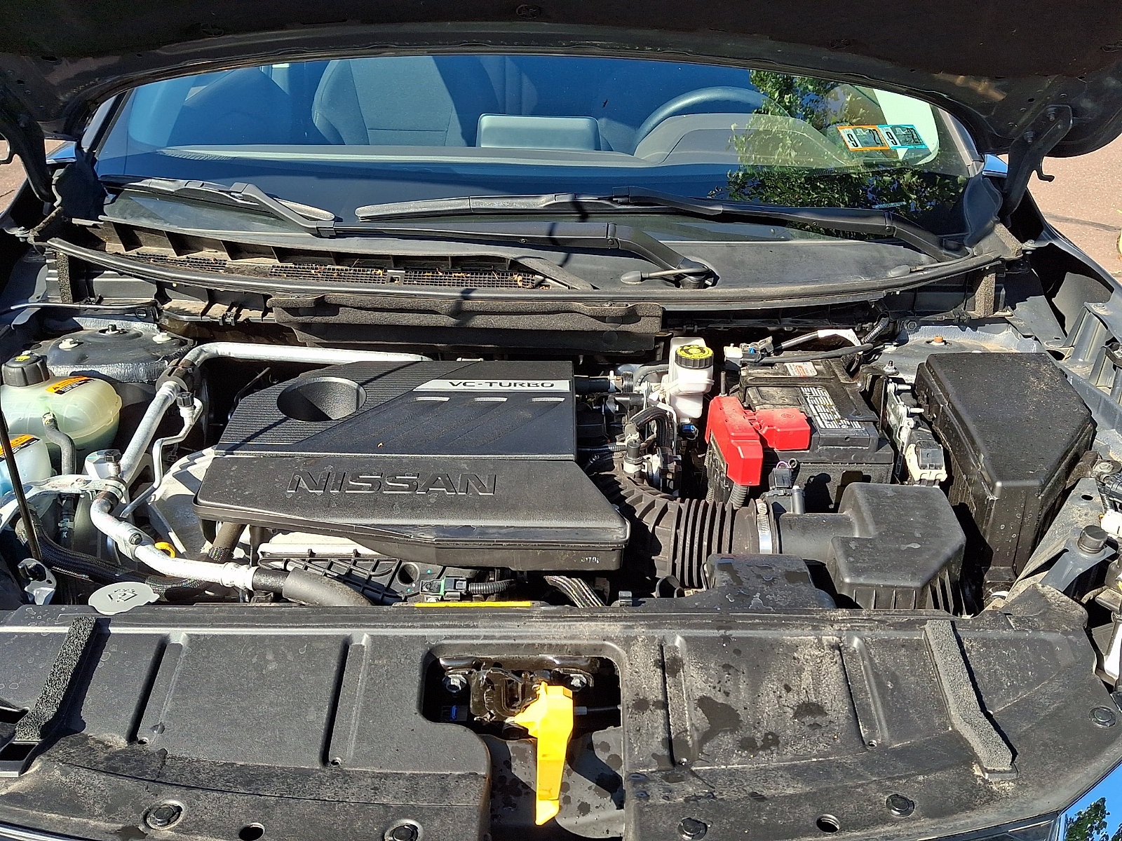 Used 2023 Nissan Rogue S AWD/4WD image 27