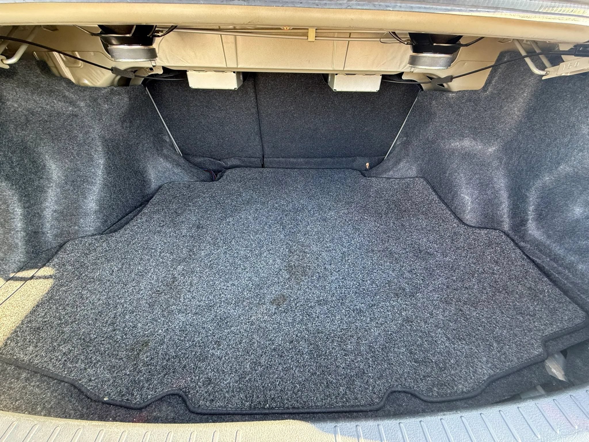 Used 2012 Toyota Corolla L FWD image 6