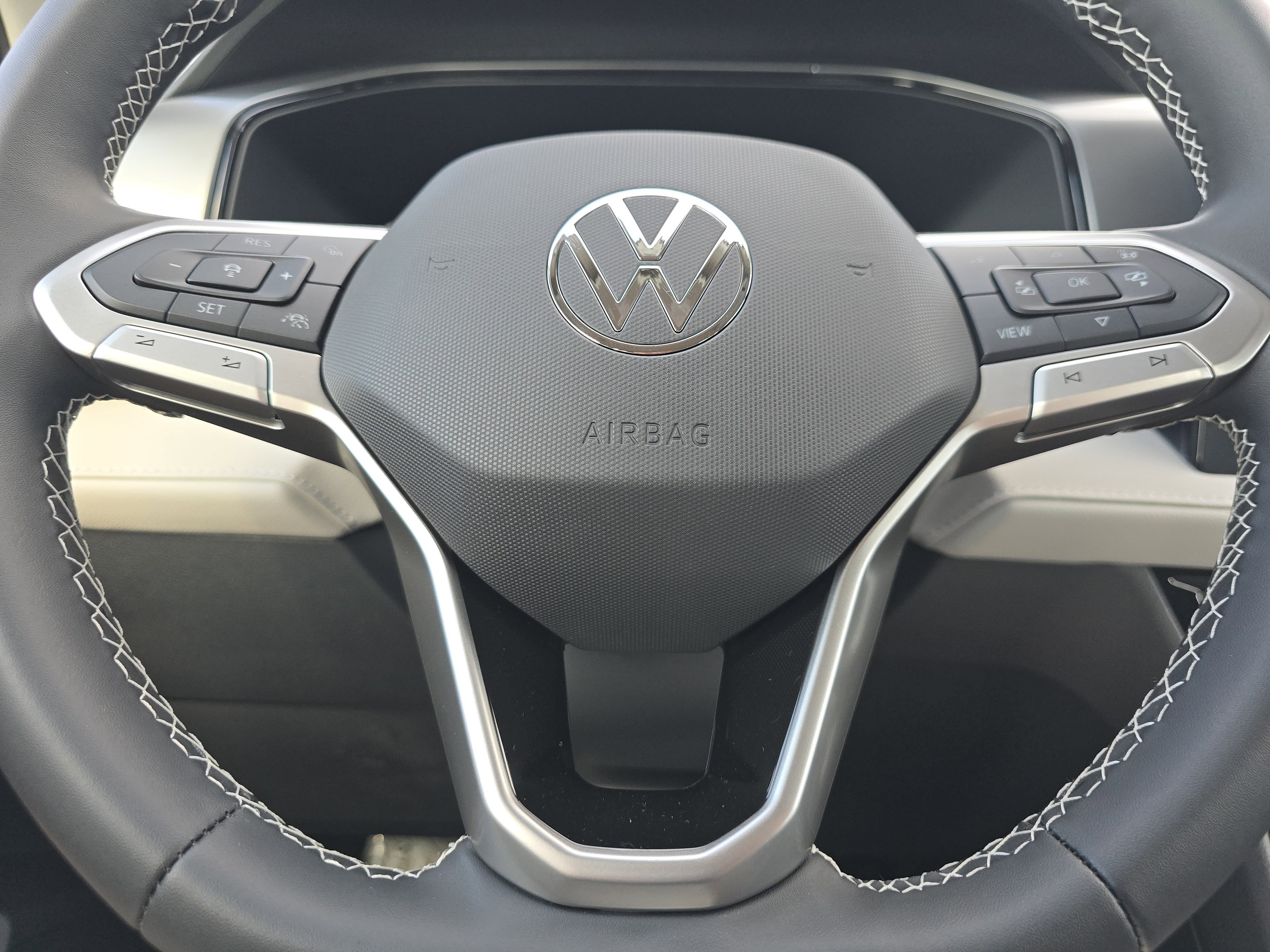 New 2025 Volkswagen Taos S image 17