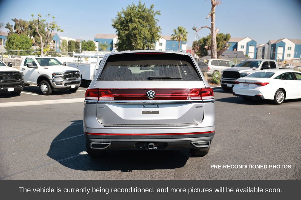 Used 2024 Volkswagen Atlas SEL image 4