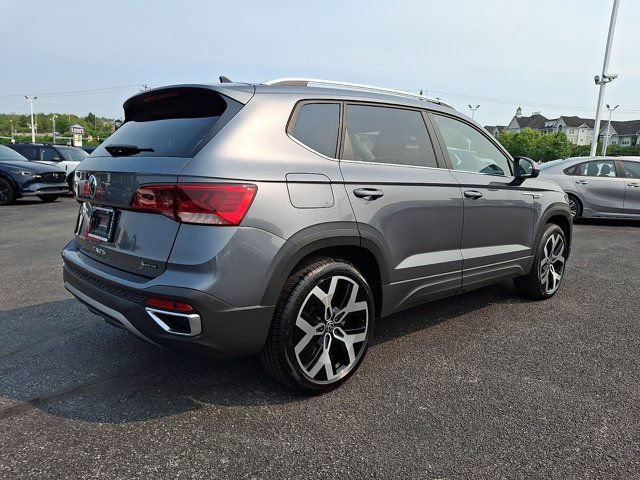 Certified 2022 Volkswagen Taos SEL AWD/4WD image 8