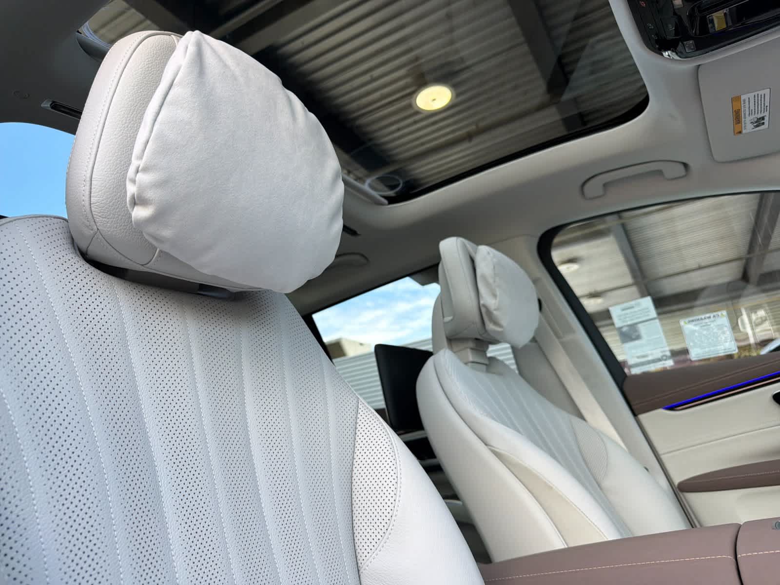 New 2027 Mercedes-Benz EQS 400 4MATIC SUV image 17