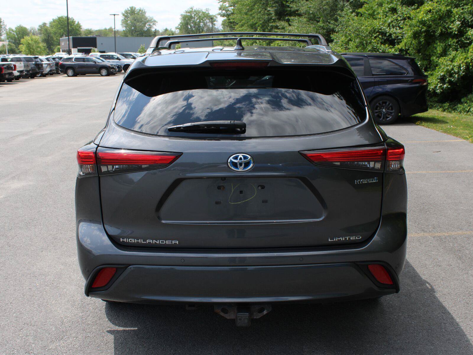 Used 2023 Toyota Highlander Limited AWD/4WD image 6