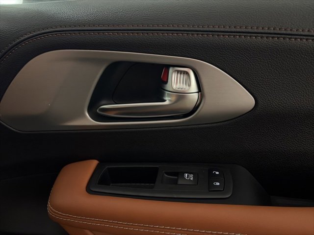 New 2026 Chrysler Pacifica Pinnacle image 15