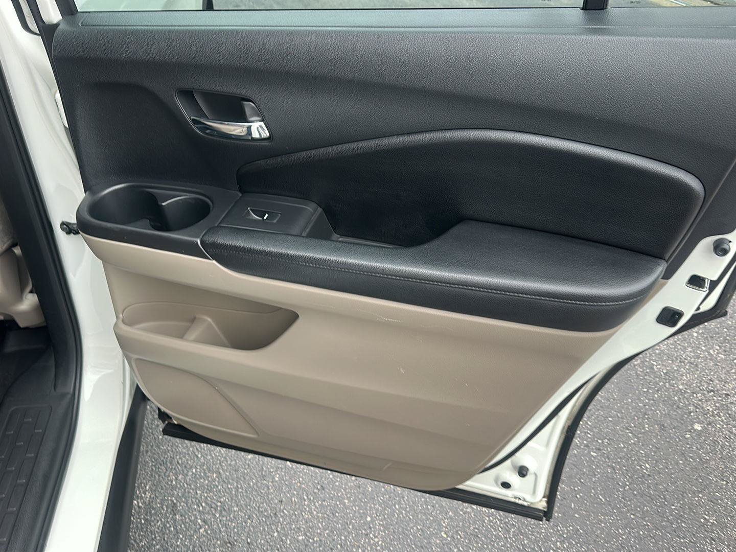 Used 2016 Honda Pilot LX image 14
