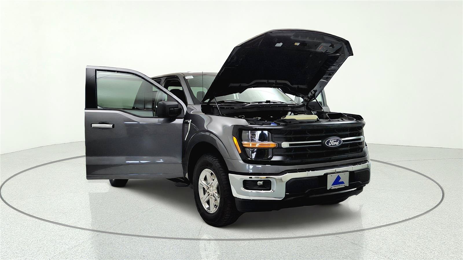 Used 2025 Ford F150 XLT w/ Equipment Group 301A Standard AWD/4WD image 10