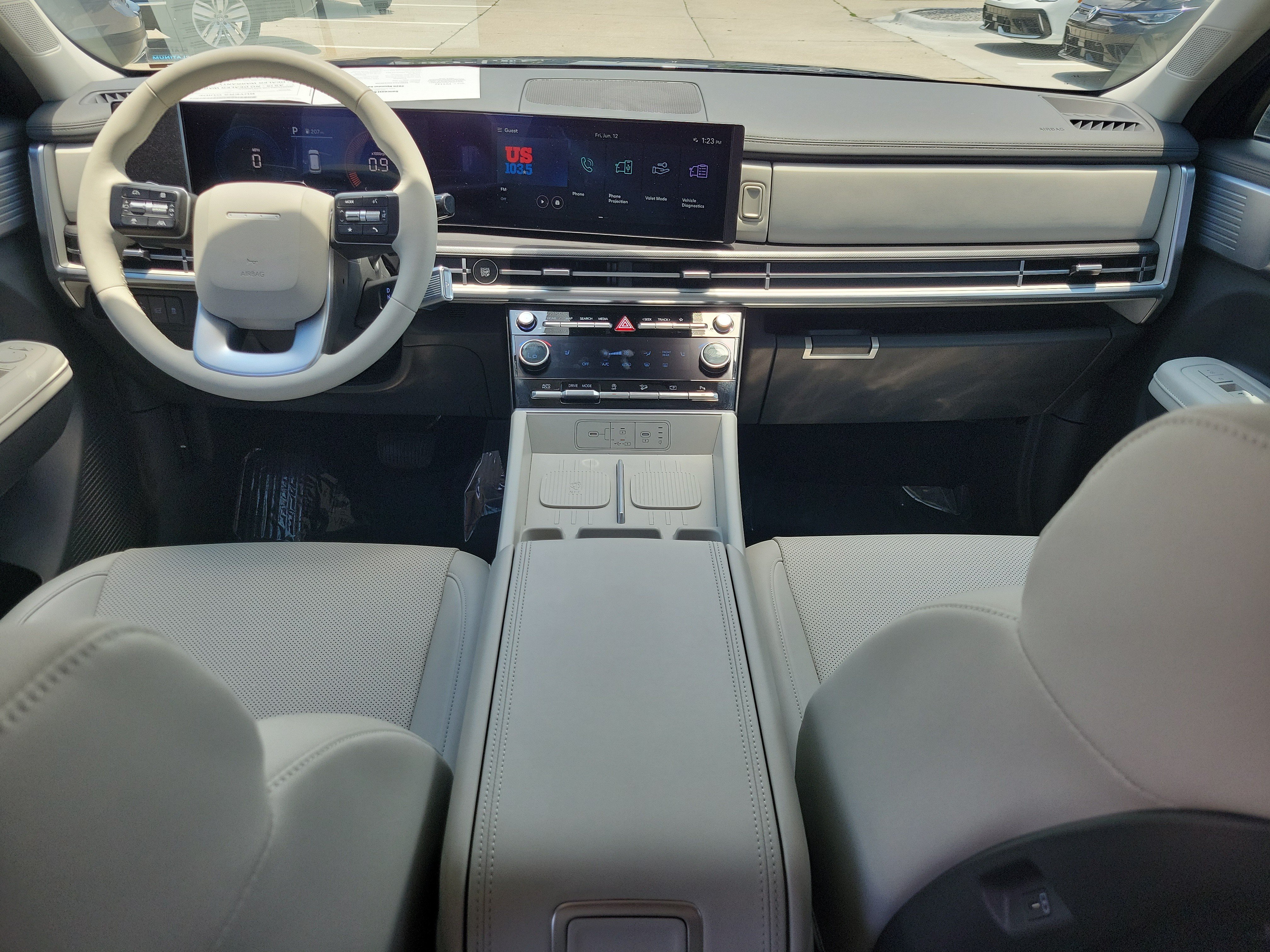 Used 2025 Hyundai Santa Fe SEL FWD image 12