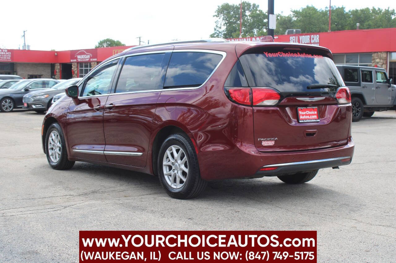 Used 2020 Chrysler Pacifica Touring-L FWD image 7