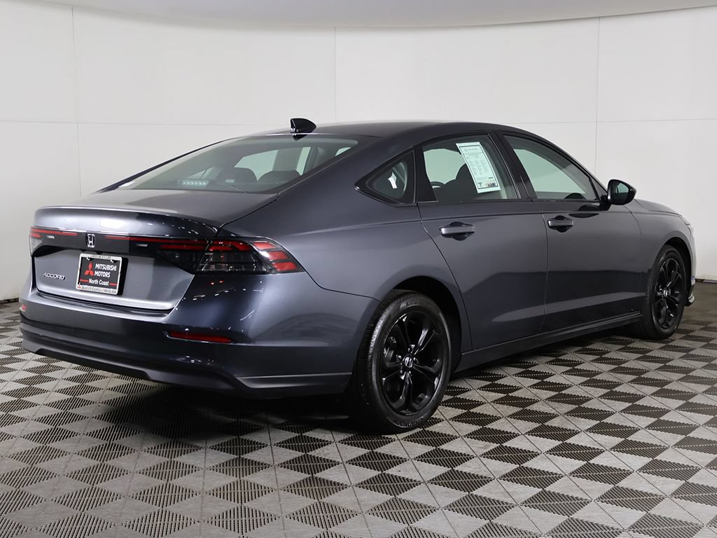 Used 2025 Honda Accord SE image 8
