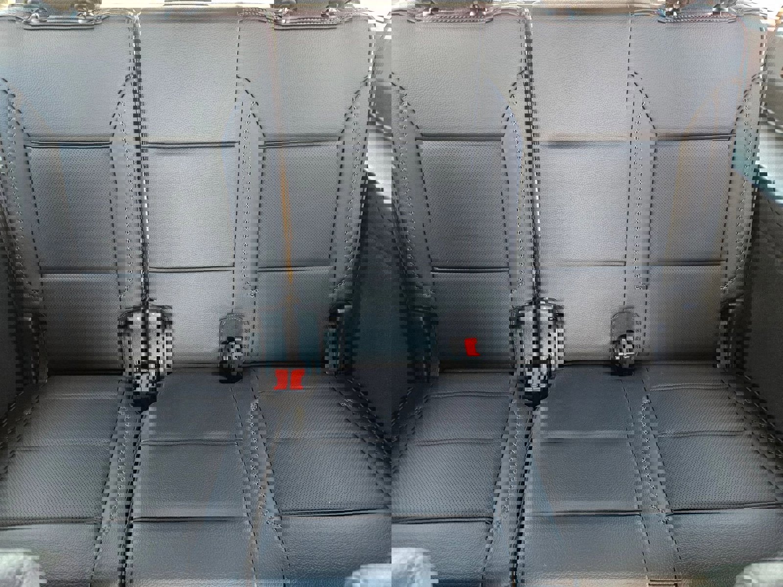 Used 2022 GMC Yukon XL Denali image 29