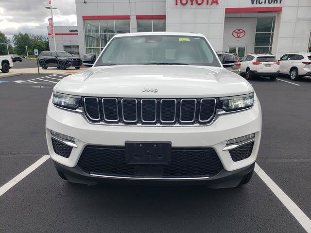 Used 2023 Jeep Grand Cherokee Limited AWD/4WD image 2