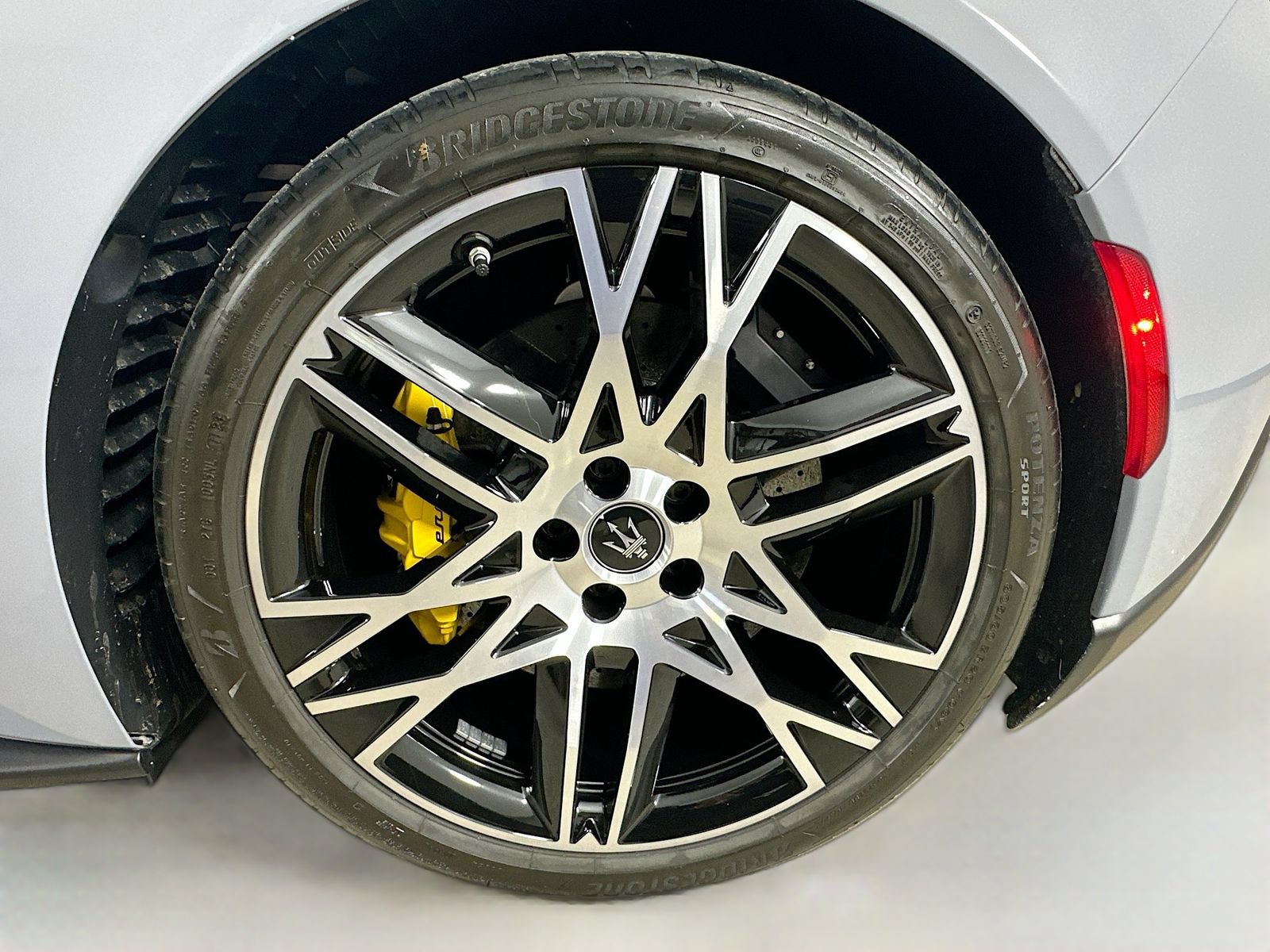 Used 2023 Maserati MC20 Spyder RWD image 59