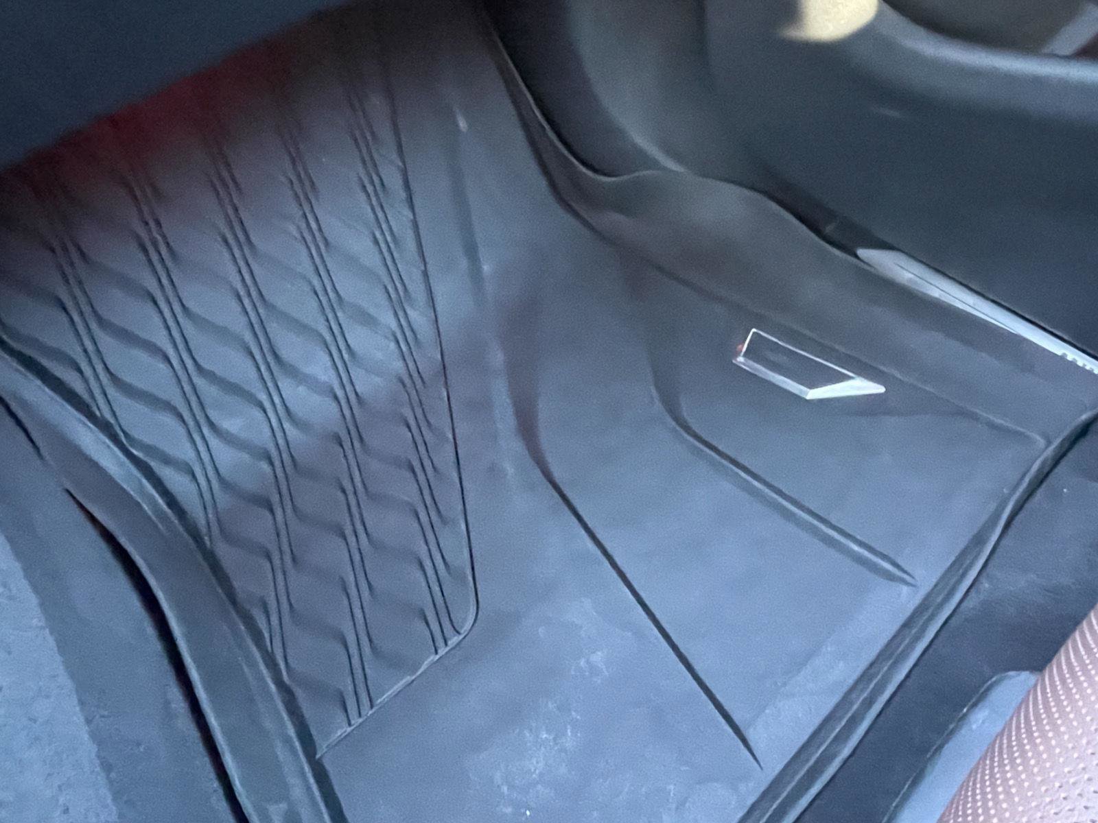 Used 2024 BMW X5 xDrive40i w/ Premium Package image 22