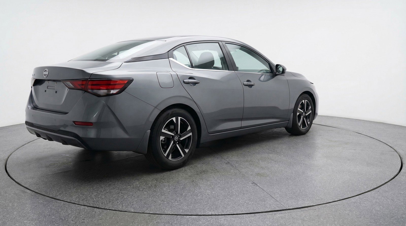 Used 2025 Nissan Sentra SV image 9