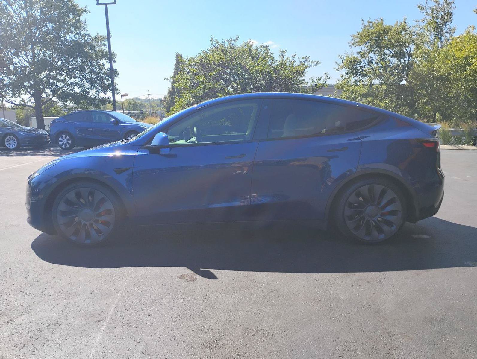 Used 2021 Tesla Model Y Performance AWD/4WD image 4