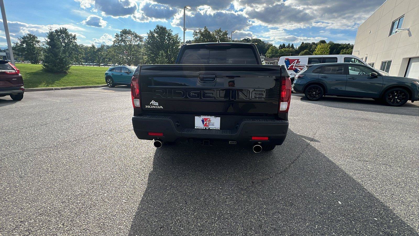 Used 2024 Honda Ridgeline Black Edition image 5