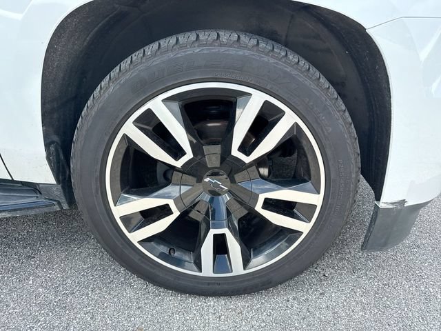 Used 2020 Chevrolet Suburban Premier AWD/4WD image 6