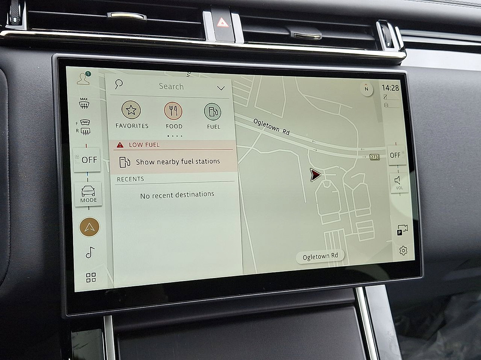 Certified 2026 Land Rover Range Rover Velar Dynamic SE image 22