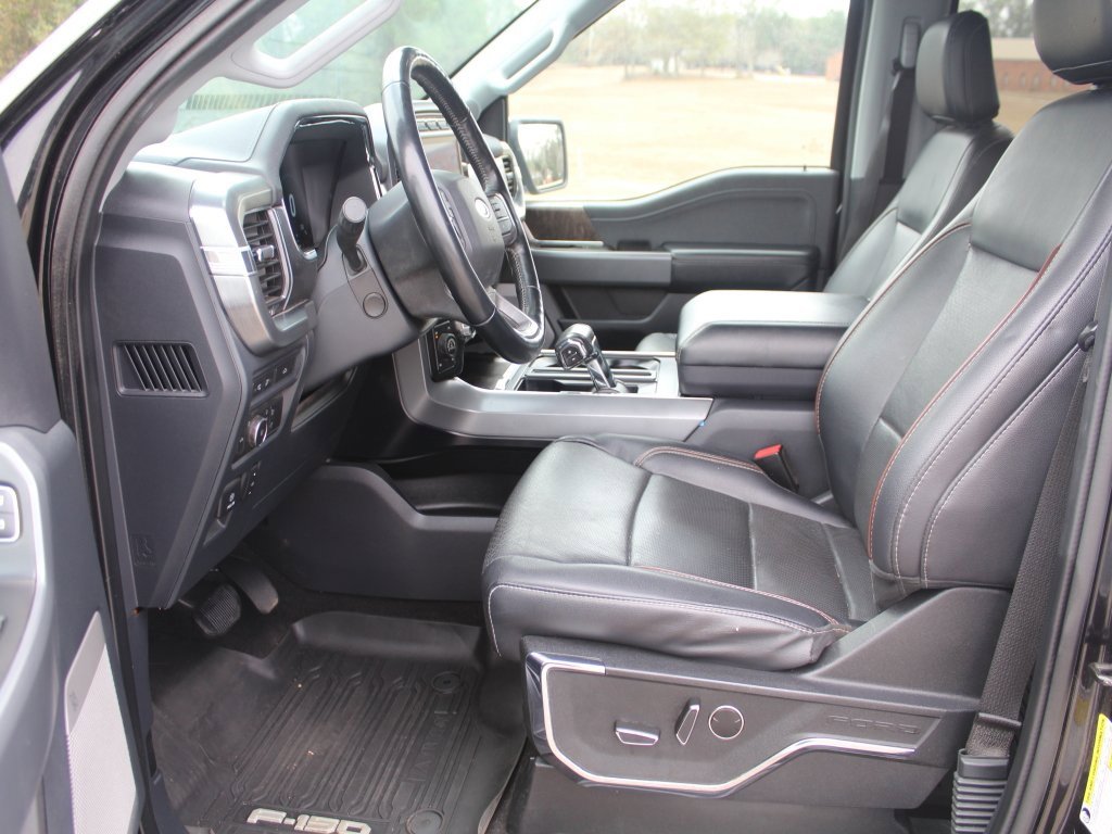 Used 2021 Ford F150 Lariat w/ Equipment Group 502A High image 4