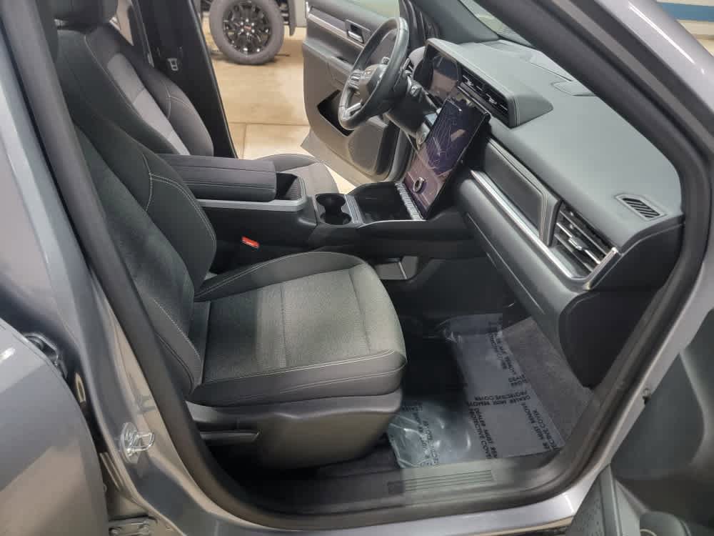 Used 2025 GMC Terrain Elevation AWD/4WD image 10