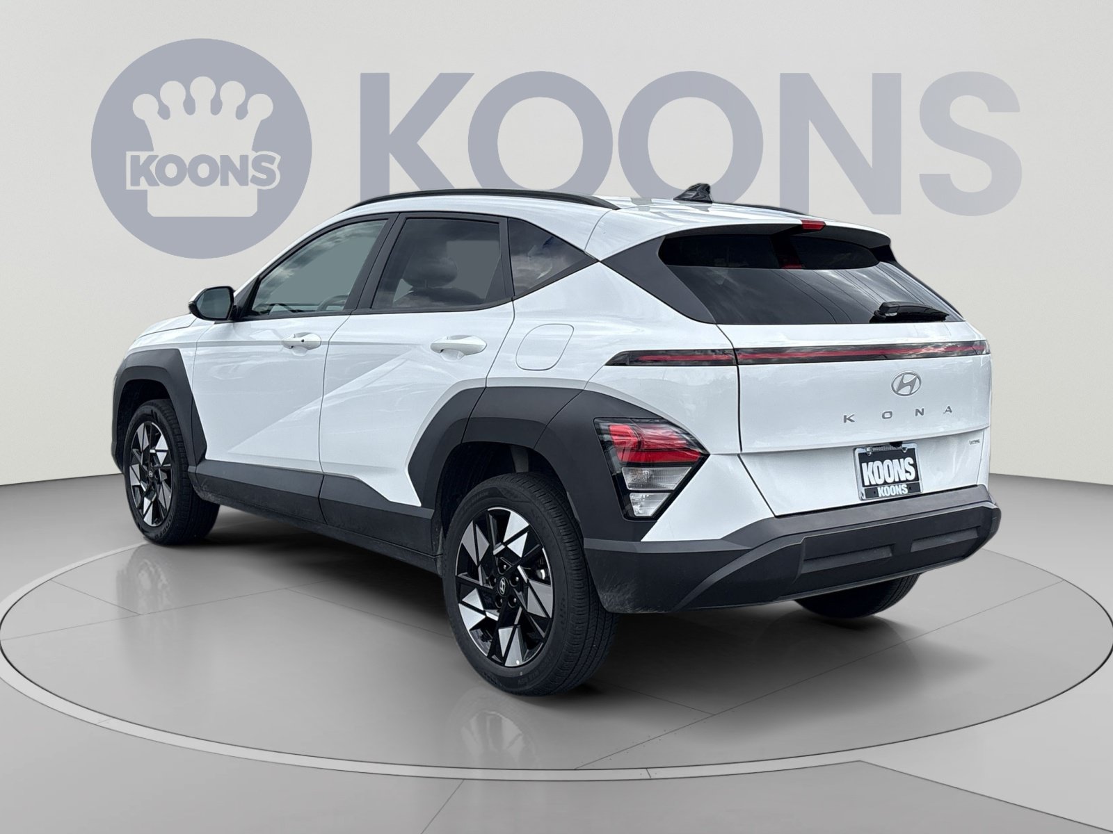 Certified 2025 Hyundai Kona SEL AWD/4WD image 4