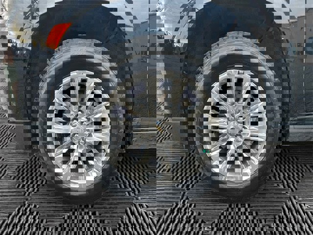 Used 2021 Chevrolet Tahoe Premier w/ Premium Package image 14