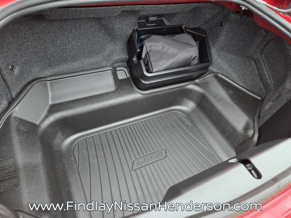 Used 2020 MAZDA MX-5 Miata RF Grand Touring RWD image 12